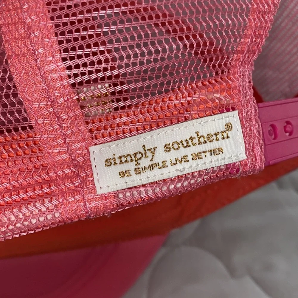 Simply‎ Southern Pink Trucker Hat SnapBack Salty & Sweet Pineapple Patch